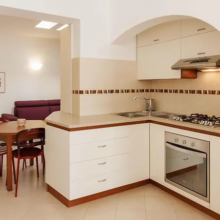 Sabean Nyaraló Monopoli